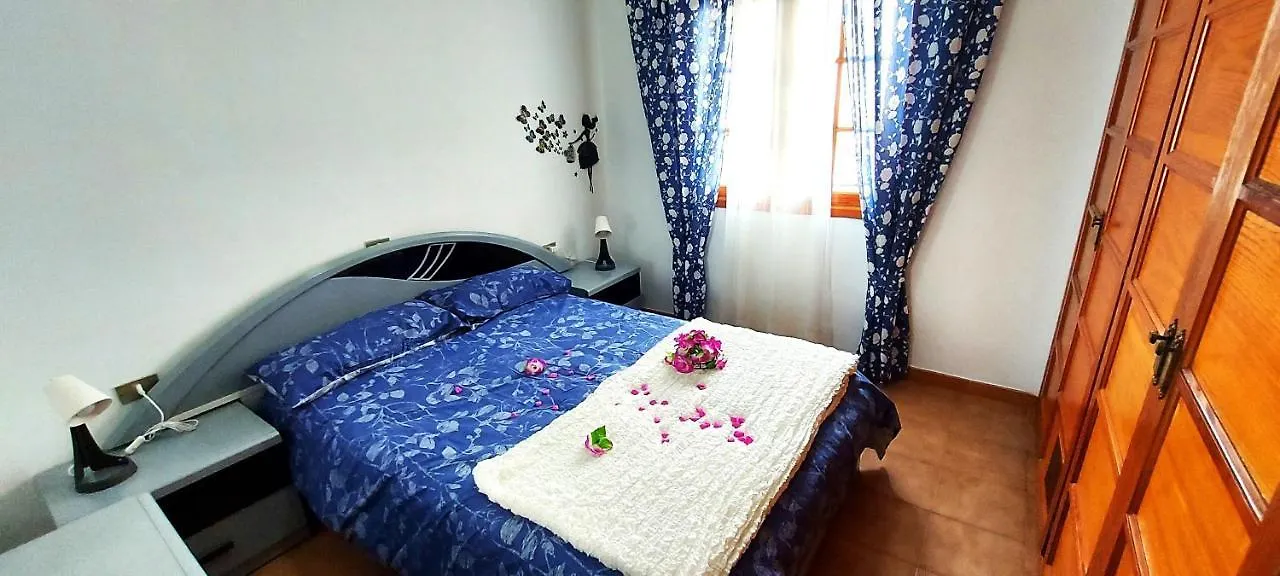 Los Cristianos Apartment, 1 Bedroom Wifi Free & Big Terrace Дом отдыха